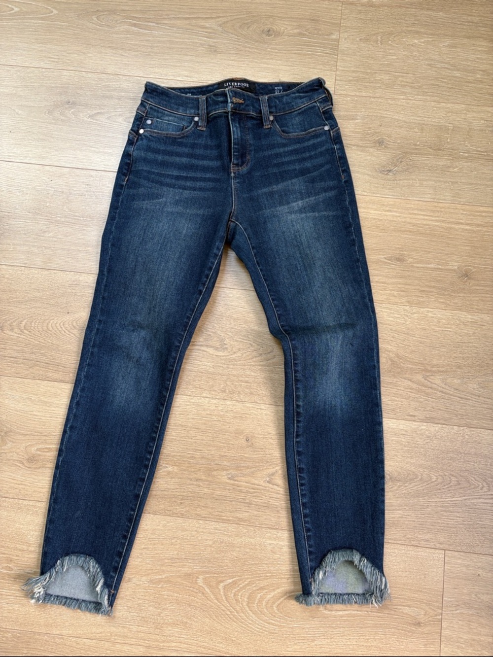 Liverpool Dark Blue Cropped Frayed-Hem Jeans